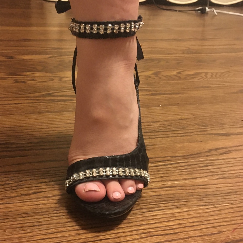 Super Sexy Playboy Bunny Strappy Heels 🖤🤍